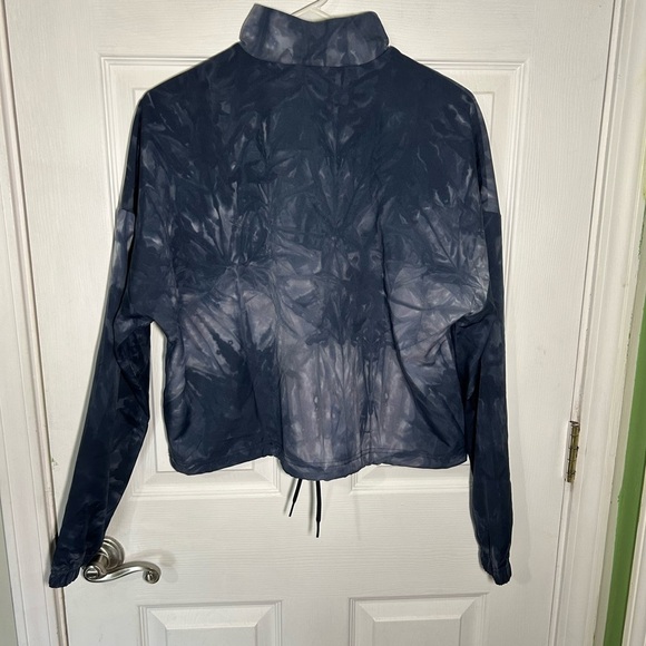 Adidas ID Windbreaker Blue Tie Dye Size Medium 1/4 Zip Pullover Cropped - Picture 10 of 16